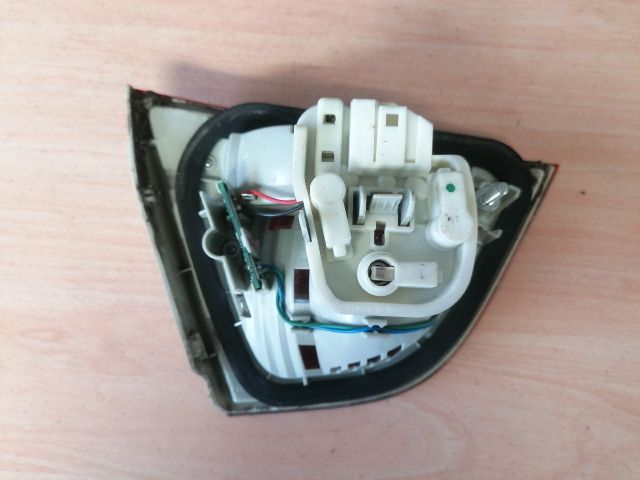 bontott BMW 3 E90 Jobb Belső Hátsó Lámpa