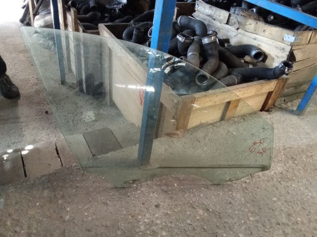 bontott BMW 3 E90 Jobb első Ablak