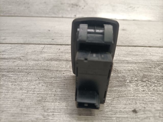 bontott BMW 3 E90 Jobb első Ablakemelő Kapcsoló