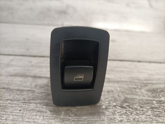 bontott BMW 3 E90 Jobb első Ablakemelő Kapcsoló