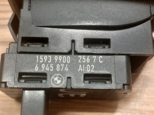 bontott BMW 3 E90 Jobb első Ablakemelő Kapcsoló