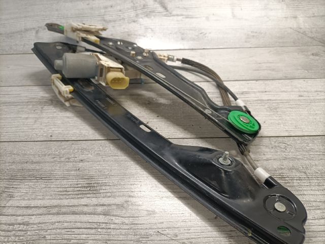 bontott BMW 3 E90 Jobb első Ablakemelő Szerkezet (Elektromos)