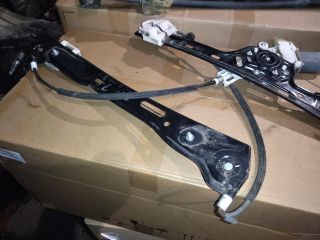 bontott BMW 3 E90 Jobb első Ablakemelő Szerkezet (Elektromos)