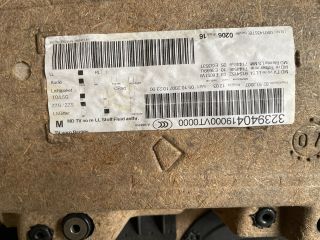 bontott BMW 3 E90 Jobb első Ajtó Kárpit