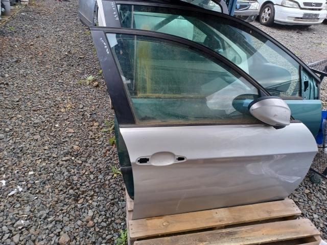 bontott BMW 3 E90 Jobb első Ajtó (Üres lemez)