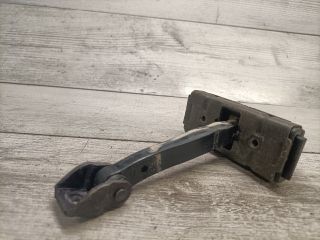 bontott BMW 3 E90 Jobb első Ajtóhatároló