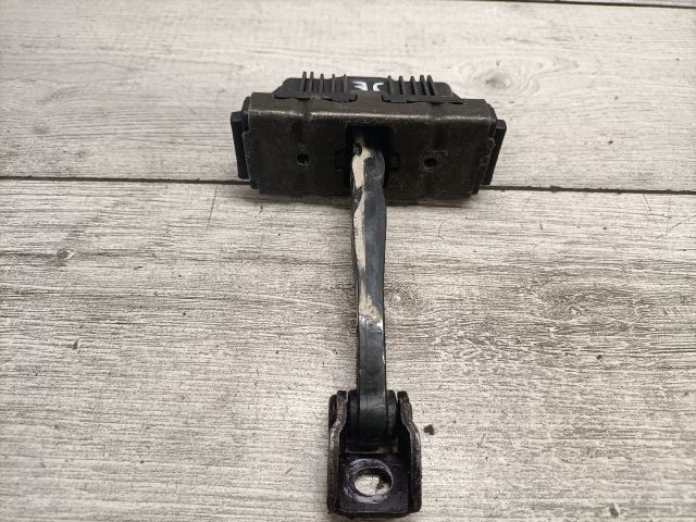 bontott BMW 3 E90 Jobb első Ajtóhatároló