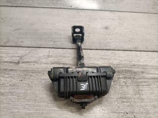 bontott BMW 3 E90 Jobb első Ajtóhatároló