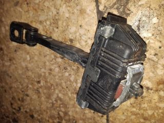 bontott BMW 3 E90 Jobb első Ajtóhatároló