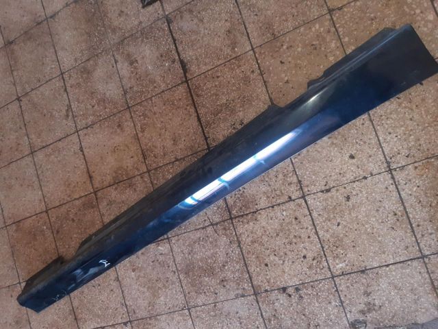 bontott BMW 3 E90 Jobb első Belső Küszöb Burkolat