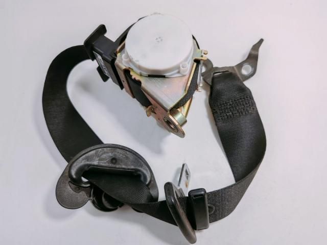 bontott BMW 3 E90 Jobb első Biztonsági Öv