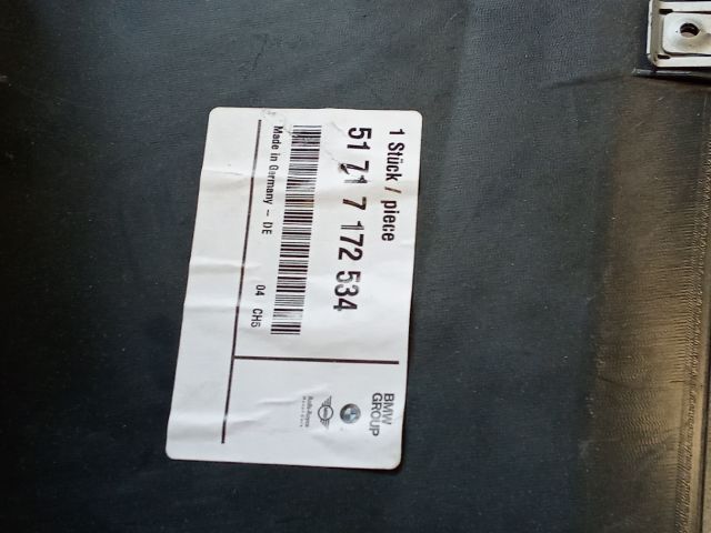 bontott BMW 3 E90 Jobb első Dobbetét (Kerékjárati, Műanyag)