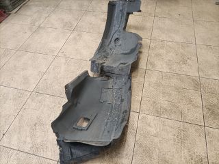 bontott BMW 3 E90 Jobb első Dobbetét (Kerékjárati, Műanyag)