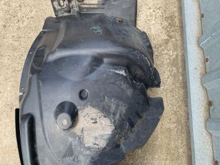 bontott BMW 3 E90 Jobb első Hátsó Dobbetét (Kerékjárati, Műanyag)