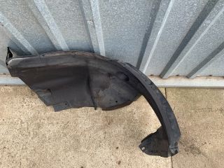 bontott BMW 3 E90 Jobb első Hátsó Dobbetét (Kerékjárati, Műanyag)