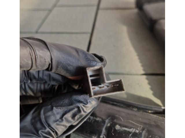 bontott BMW 3 E90 Jobb első Övfeszítő