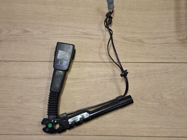 bontott BMW 3 E90 Jobb első Övfeszítő