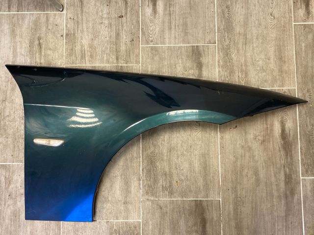 bontott BMW 3 E90 Jobb első Sárvédő