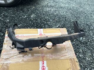 bontott BMW 3 E90 Jobb Fényszóró Lámpakeret