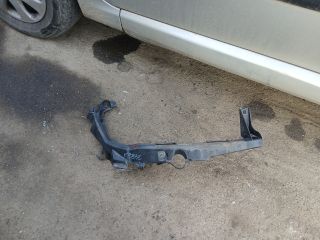 bontott BMW 3 E90 Jobb Fényszóró Tartó