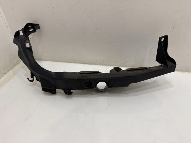 bontott BMW 3 E90 Jobb Fényszóró Tartó