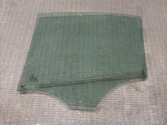 bontott BMW 3 E90 Jobb hátsó Ablak