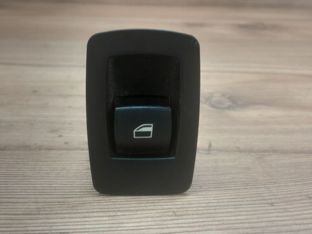 bontott BMW 3 E90 Jobb hátsó Ablakemelő Kapcsoló