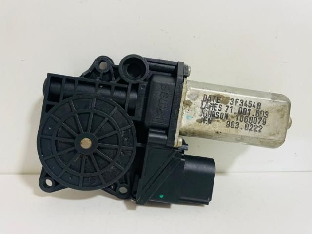 bontott BMW 3 E90 Jobb hátsó Ablakemelő Motor