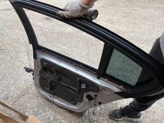 bontott BMW 3 E90 Jobb hátsó Ajtó (Részeivel)