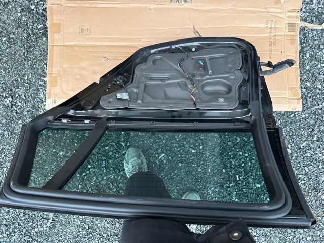 bontott BMW 3 E90 Jobb hátsó Ajtó (Részeivel)