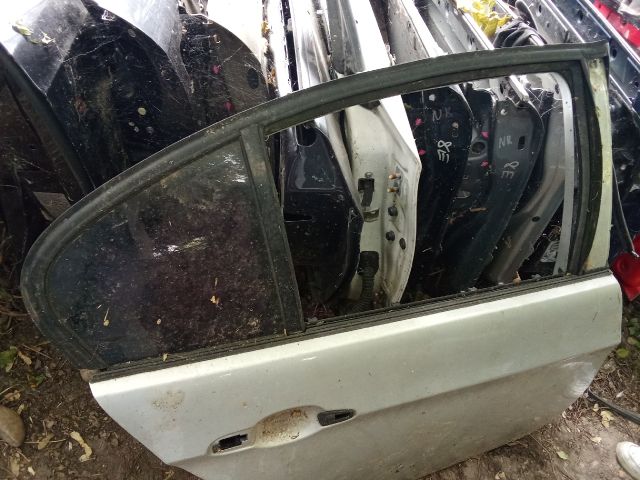 bontott BMW 3 E90 Jobb hátsó Ajtó (Részeivel)