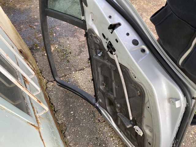 bontott BMW 3 E90 Jobb hátsó Ajtó (Részeivel)