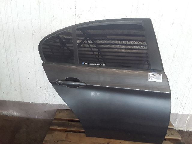 bontott BMW 3 E90 Jobb hátsó Ajtó (Részeivel)