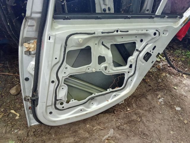 bontott BMW 3 E90 Jobb hátsó Ajtó (Részeivel)