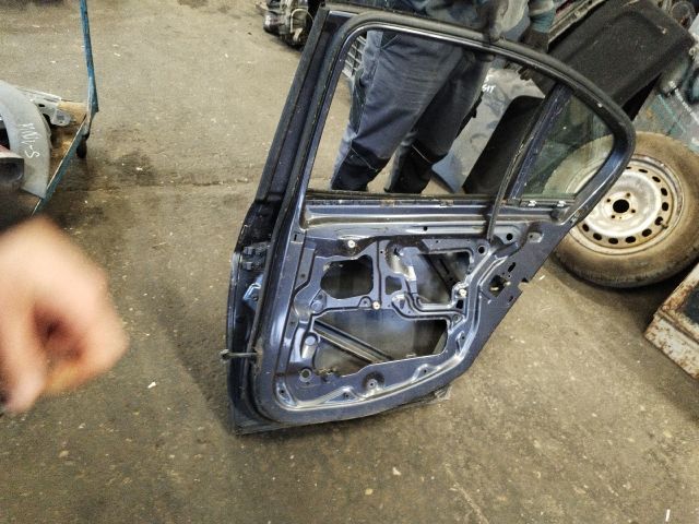 bontott BMW 3 E90 Jobb hátsó Ajtó (Üres lemez)