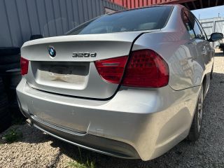 bontott BMW 3 E90 Jobb hátsó Ajtó (Üres lemez)