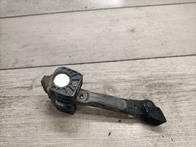 bontott BMW 3 E90 Jobb hátsó Ajtóhatároló