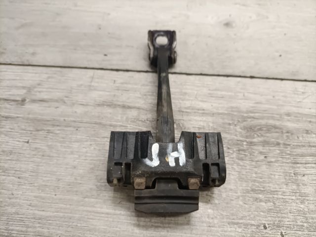 bontott BMW 3 E90 Jobb hátsó Ajtóhatároló