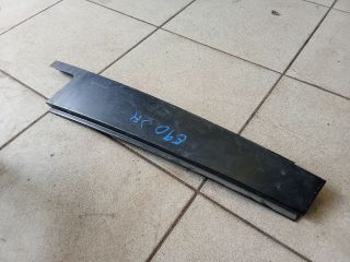 bontott BMW 3 E90 Jobb hátsó Ajtókeret Burkolat