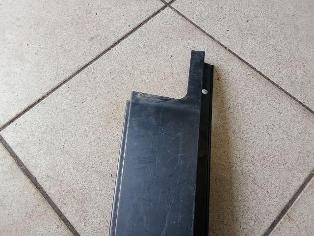 bontott BMW 3 E90 Jobb hátsó Ajtókeret Burkolat