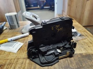 bontott BMW 3 E90 Jobb hátsó Ajtózár