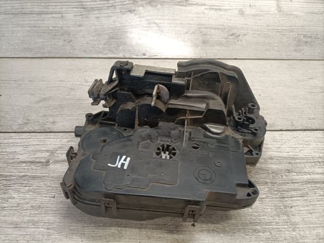 bontott BMW 3 E90 Jobb hátsó Ajtózár