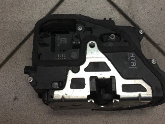 bontott BMW 3 E90 Jobb hátsó Ajtózár