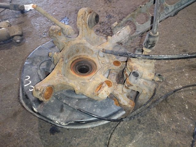 bontott BMW 3 E90 Jobb hátsó Csonkállvány Kerékaggyal