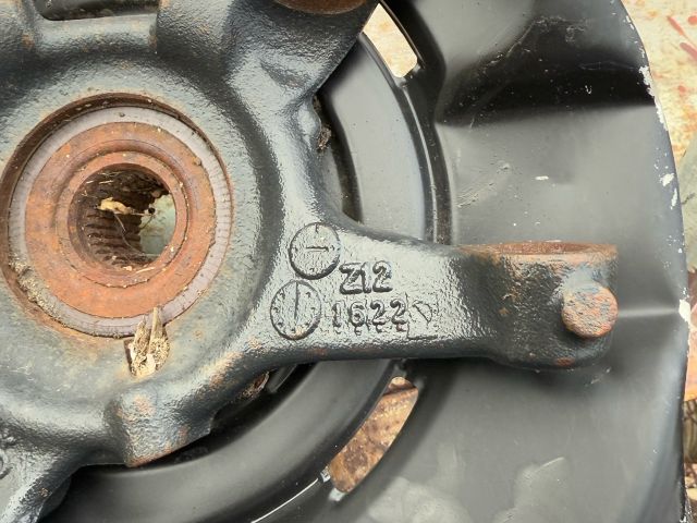 bontott BMW 3 E90 Jobb hátsó Csonkállvány Kerékaggyal