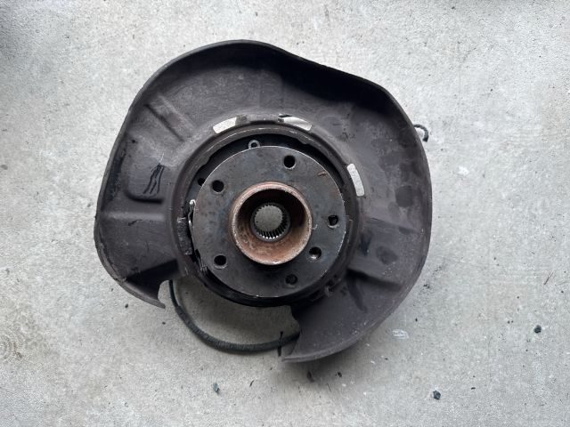 bontott BMW 3 E90 Jobb hátsó Csonkállvány Kerékaggyal