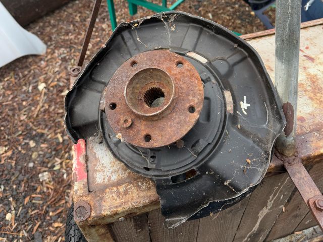 bontott BMW 3 E90 Jobb hátsó Csonkállvány Kerékaggyal