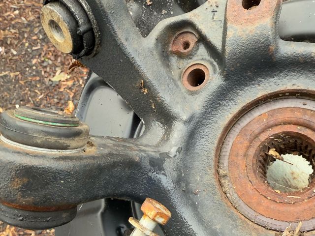 bontott BMW 3 E90 Jobb hátsó Csonkállvány Kerékaggyal