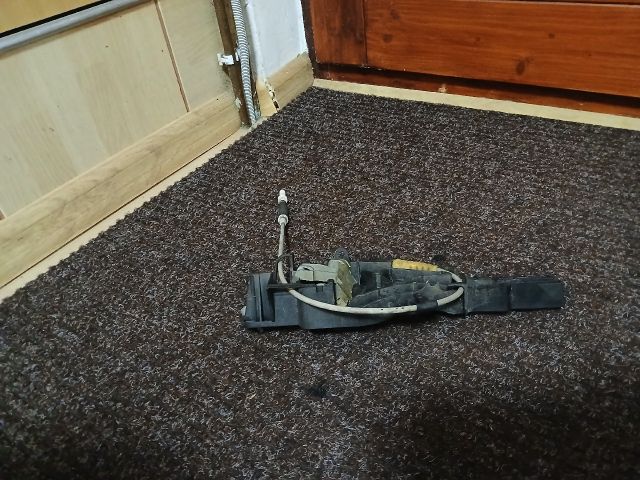 bontott BMW 3 E90 Jobb hátsó Külső Kilincsfészek