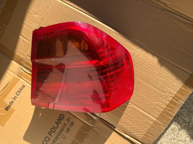 bontott BMW 3 E90 Jobb Hátsó Lámpa